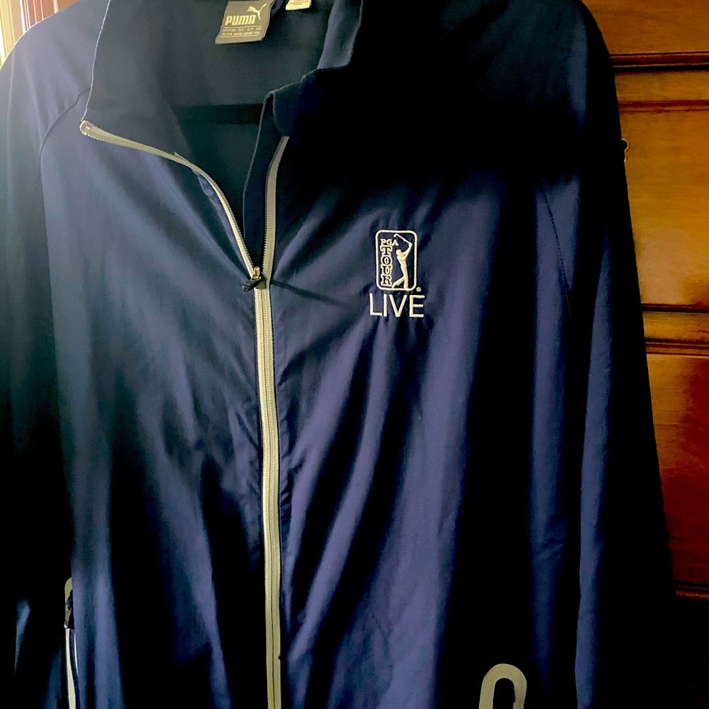 Men’s XL PGA Tour Live Windbreaker.